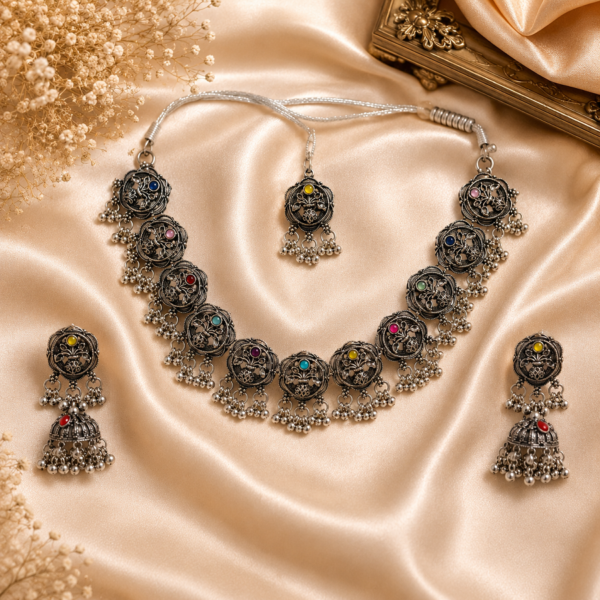 OXIDISED SET WITH MAANG TIKKA