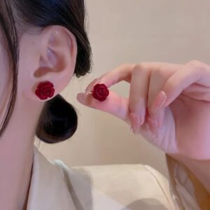 TINNY ROSE STUD